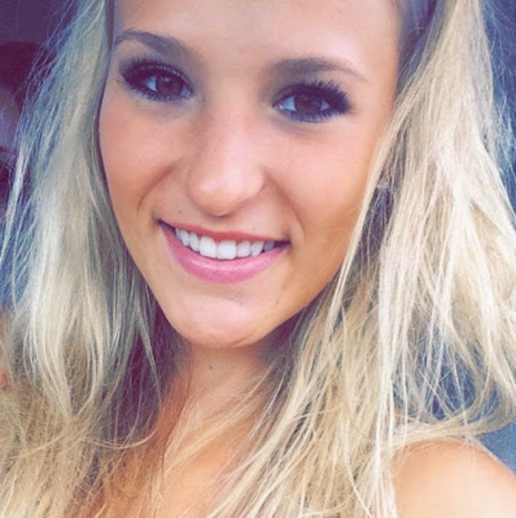 Meet your Posher, Brittany - Picture 1 of 1